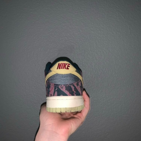 Nike dunks low “community garden” - Picture 3 of 4